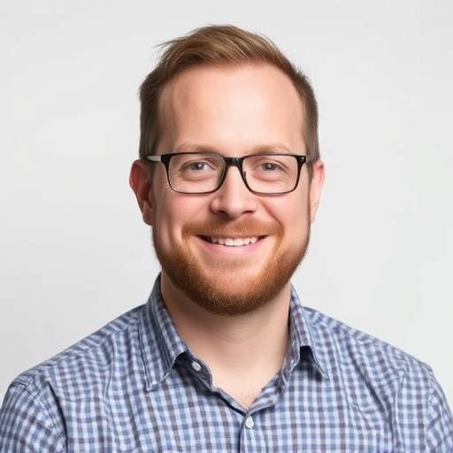 Portrait of David O'Connell, Content Strategist at Savvy Saver.